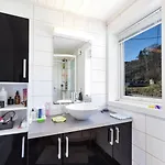 Apartmán With Balcony And Free Parking Kristiansand
