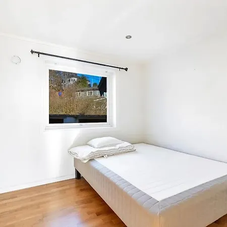 With Balcony And Free Parking Apartament *